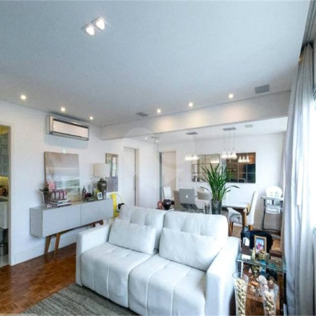 Apartamento à venda com 2 quartos, sendo 1 suíte, em Vila Olímpia, São Paulo, SP