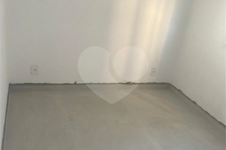 Apartamento à venda com 2 quartos, sendo 1 suíte, em Jardim Santo Antônio, Valinhos, SP