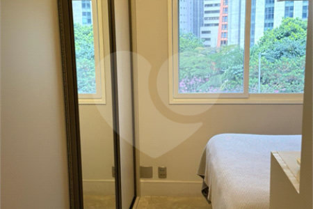 Apartamento à venda com 3 quartos, sendo 1 suíte,  em Jardim Paulista, São Paulo, SP
