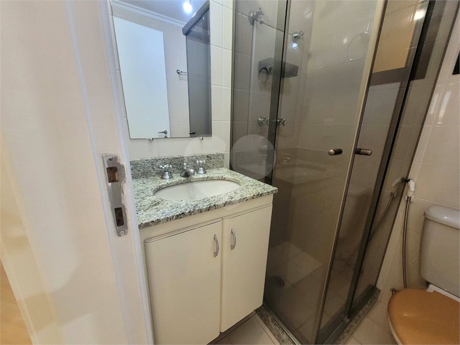 Apartamento para alugar com 3 quartos, sendo 1 suíte,  em Vila Hamburguesa, São Paulo, SP