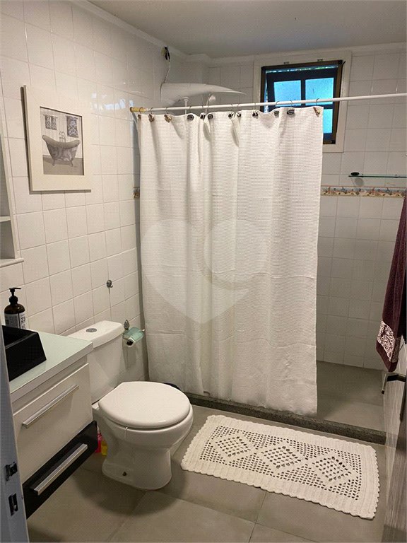 Casa em condomínio à venda com 3 quartos, sendo 2 suítes, em Caravelas, Armação dos Búzios, RJ