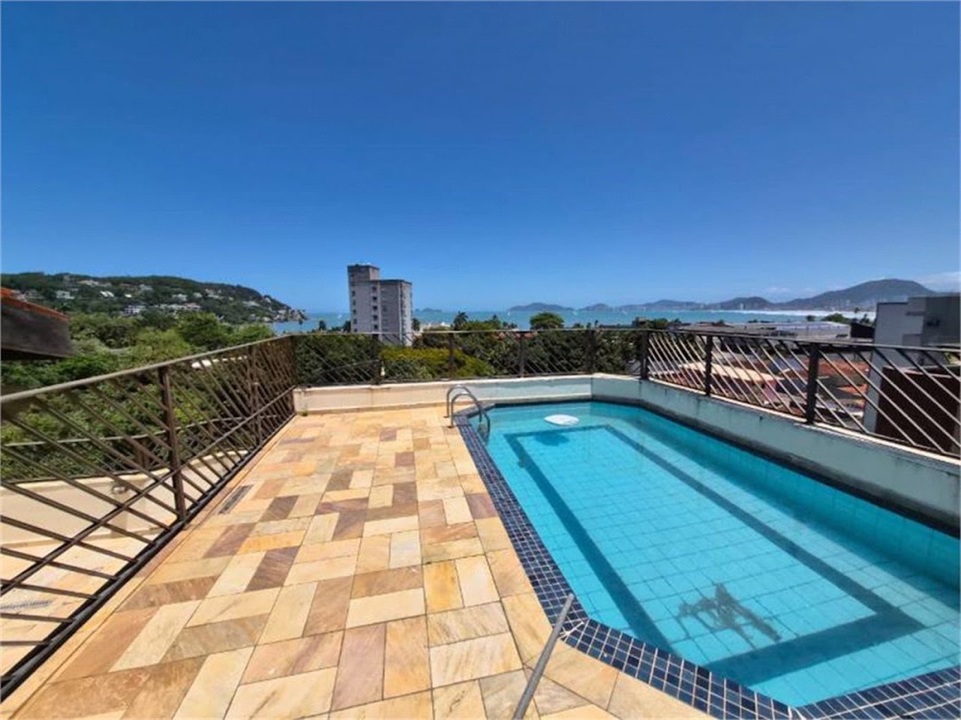Apartamento Residencial à venda, Loteamento João Batista Julião, Guarujá - AP1261.