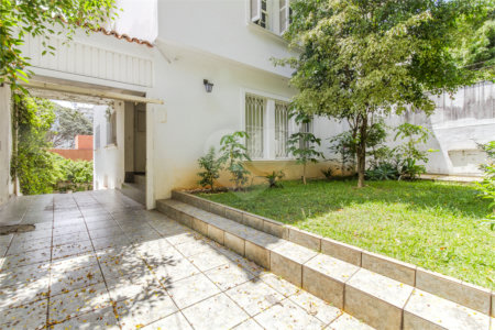Casa à venda com 3 quartos em Vila Mariana, São Paulo, SP