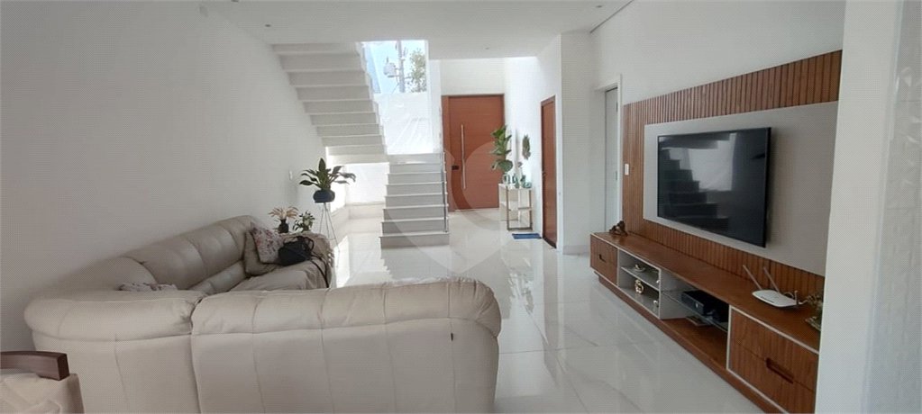 Casa à venda com 3 suítes no condomínio Bella Cittá - Villaggio II, Mogi das Cruzes - SP