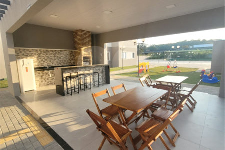 Casa à venda com 2 quartos no condomínio Residencial Caxangá 2, Suzano - SP