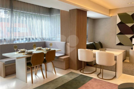 Apartamento à venda com 3 quartos, sendo 1 suíte, em Vila Mariana, São Paulo, SP