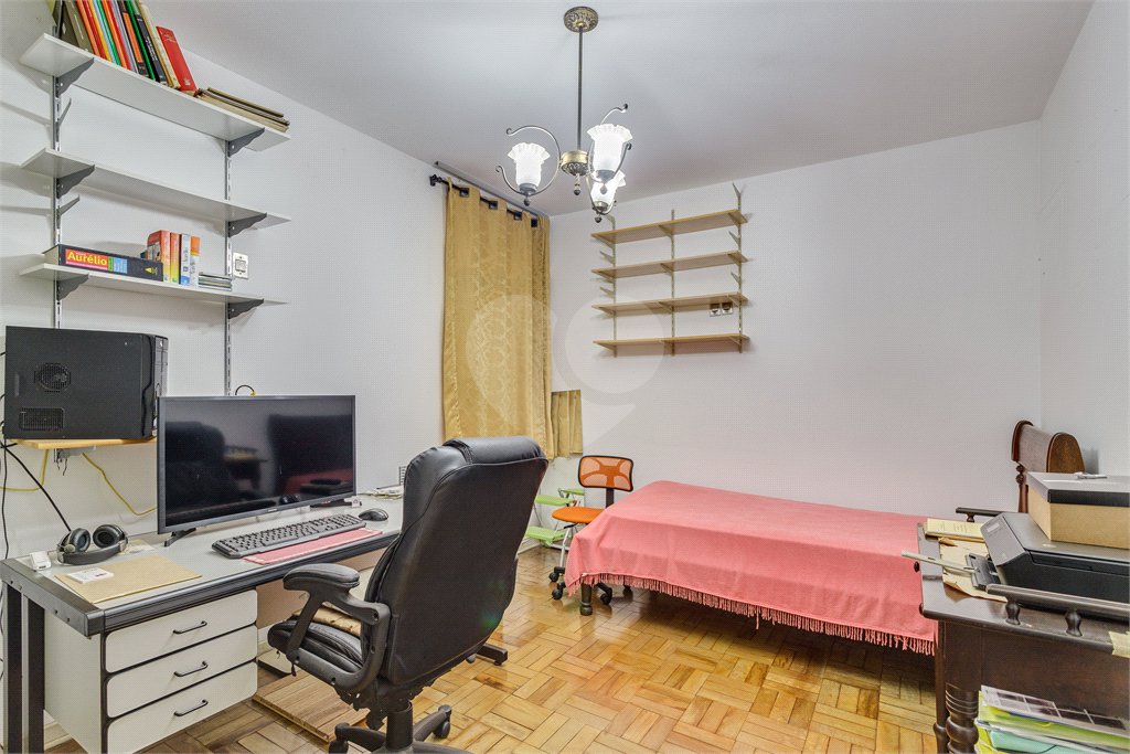 Sobrado à venda com 3 quartos, sendo 1 suíte, em Chácara Flora, São Paulo, SP