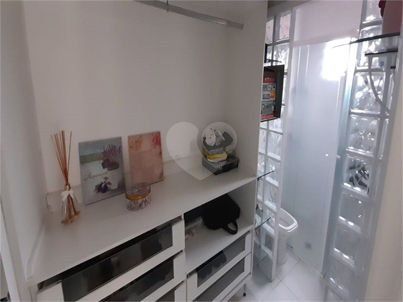 Casa à venda com 5 quartos, sendo 3 suítes,  no condomínio Alpes da Cantareira, Mairiporã - SP