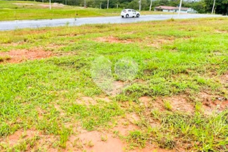 Terreno à venda no condomínio Villaggio Itália, São Paulo - SP