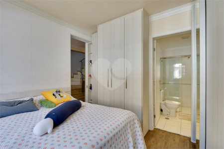 Casa à venda com 4 suítes no condomínio Vila Inglesa, São Paulo - SP