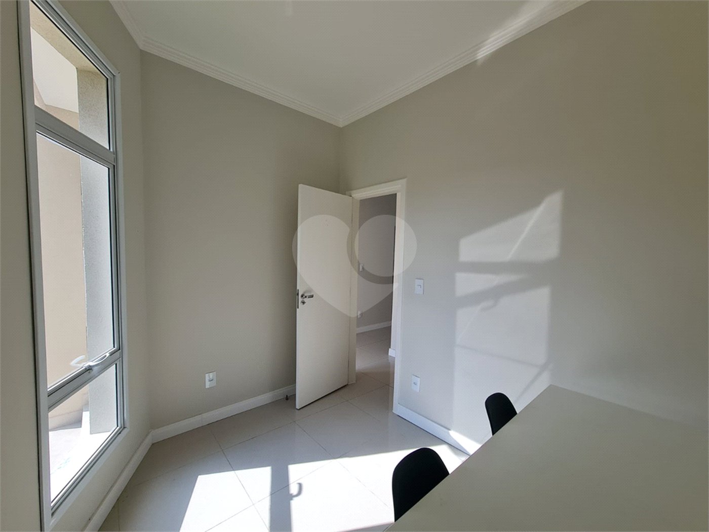 Casa à venda com 3 suítes no condomínio Geneve, Campinas - SP