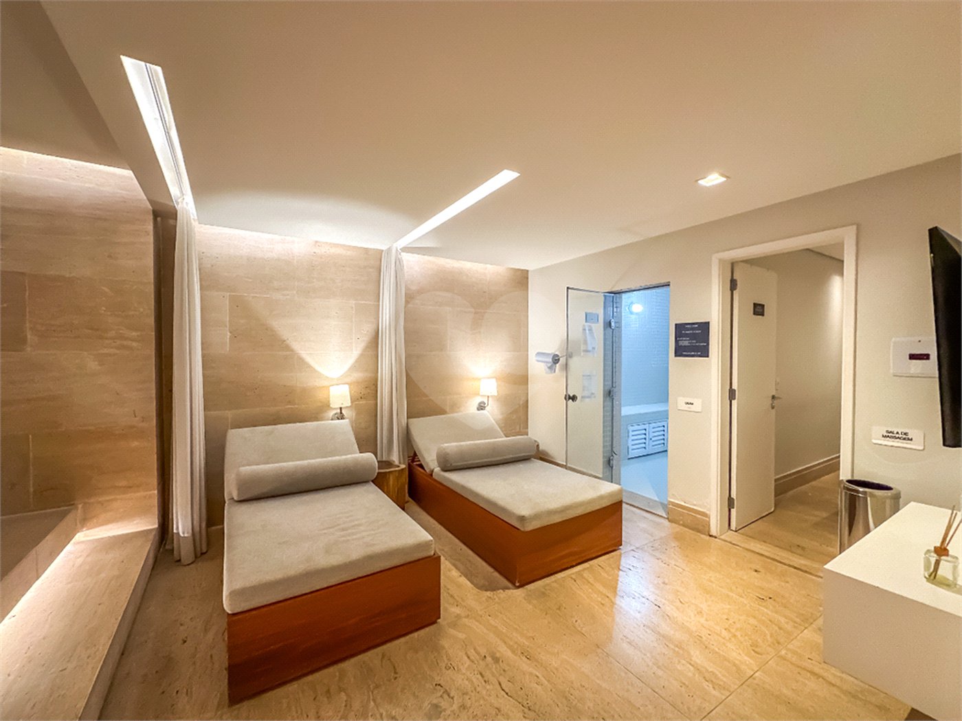 Apartamento à venda com 4 quartos, sendo 3 suítes, em Brooklin Paulista, São Paulo, SP