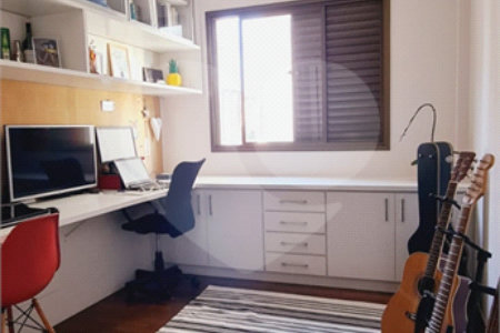 Apartamento à venda com 3 quartos, sendo 2 suítes, em Vila Monte Alegre, São Paulo, SP