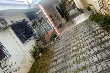 Casa à venda com 5 quartos, sendo 4 suítes, em Jardim Armênia, Mogi das Cruzes, SP