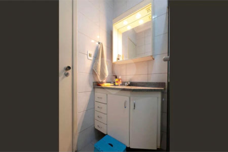 Sobrado à venda com 4 quartos, sendo 2 suítes,  em Vila Pompéia, São Paulo, SP