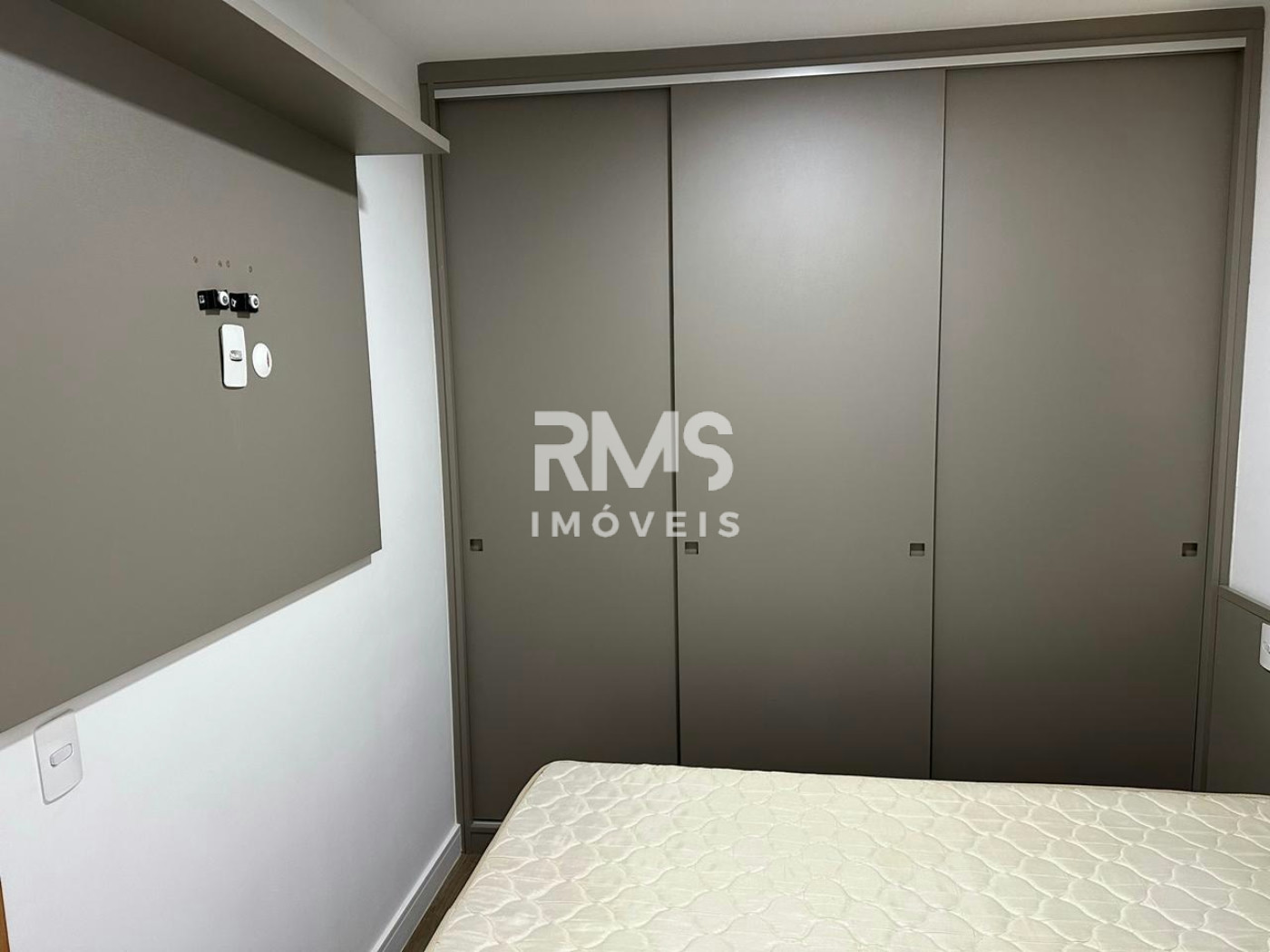 Apartamento à venda ou para alugar com 2 quartos, sendo 1 suíte,  em Itu Novo Centro, Itu, SP
