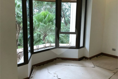 Apartamento à venda com 4 suítes em Vila Suzana, São Paulo, SP