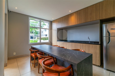 Apartamento à venda com 3 quartos, sendo 1 suíte, em Campo Grande, São Paulo, SP