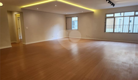 Apartamento à venda com 4 quartos, sendo 1 suíte,  em Pinheiros, São Paulo, SP