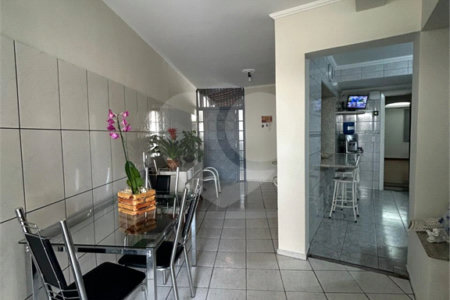 Sobrado à venda com 3 quartos, sendo 1 suíte, em Jardim Jussara, São Paulo, SP