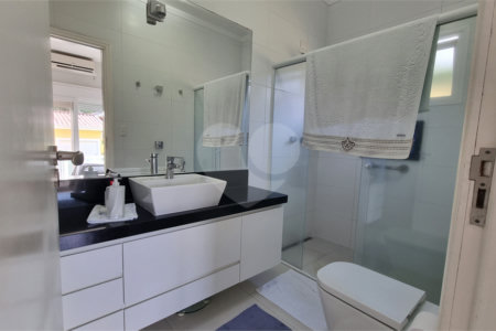 Casa à venda com 3 quartos, sendo 1 suíte,  no condomínio Vivendas do Lago, Sorocaba - SP