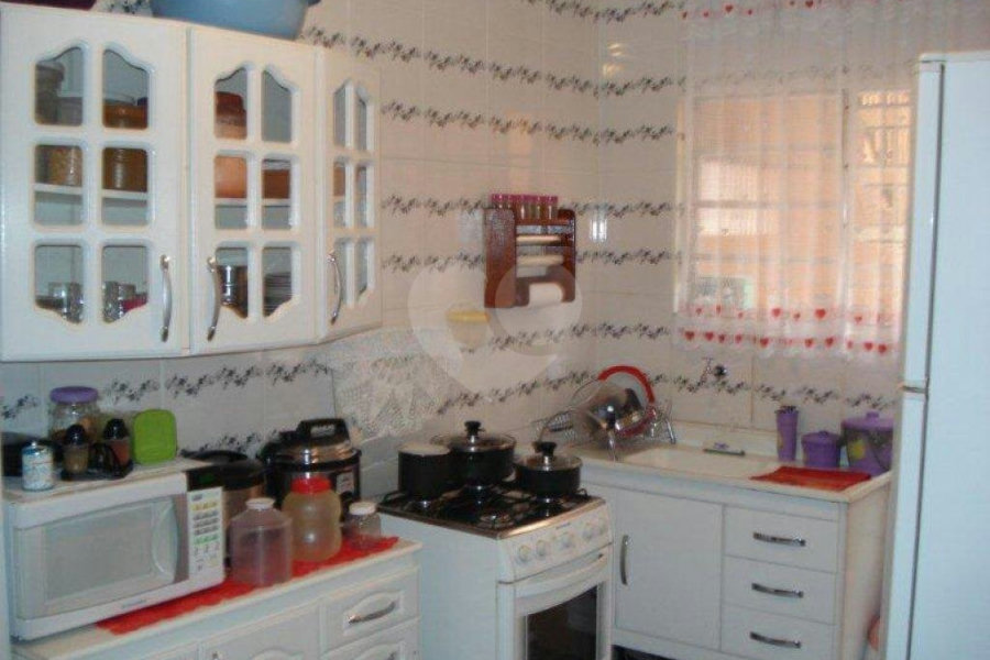 Sobrado à venda com 5 quartos, sendo 1 suíte, em Interlagos, São Paulo, SP