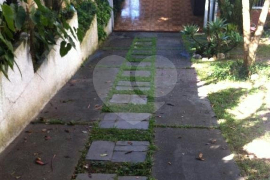 Sobrado à venda com 3 quartos em Vila Nova Cachoeirinha, São Paulo, SP