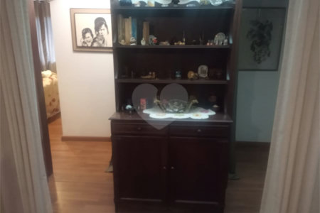Casa à venda com 2 suítes em Jardim Santa Bárbara, Atibaia, SP