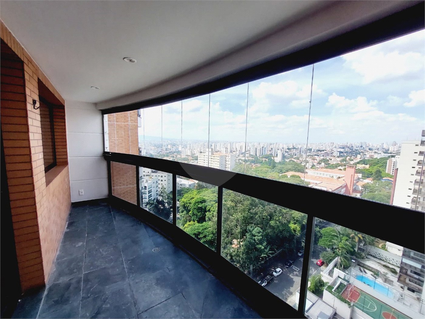 Apartamento à venda com 4 quartos, sendo 2 suítes,  em Alto da Lapa, São Paulo, SP