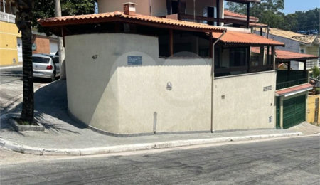 Sobrado à venda com 3 quartos em Tremembé, São Paulo, SP