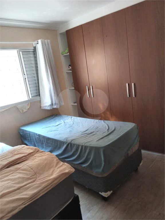 Sobrado à venda com 3 quartos, sendo 1 suíte, em Jardim Santa Beatriz, Guarulhos, SP