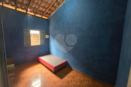 Casa à venda com 2 quartos em Vila Carvalho, Itapetininga, SP