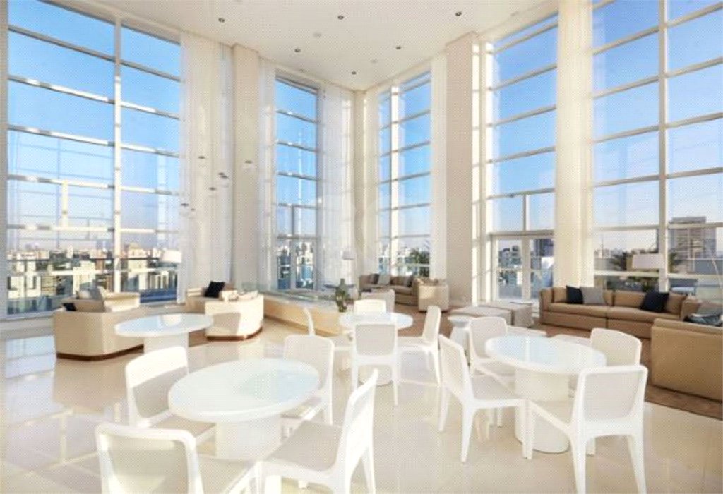 Apartamento à venda com 2 quartos, sendo 1 suíte,  em Brooklin Paulista, São Paulo, SP