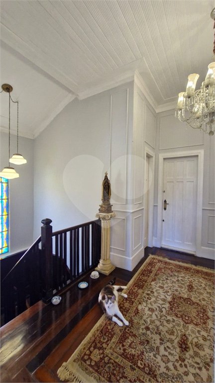 Casa à venda com 7 quartos, sendo 1 suíte, em Cosme Velho, Rio de Janeiro, RJ