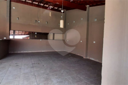 Casa Térrea à venda com 3 quartos no Centro, Vinhedo, SP