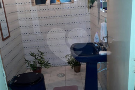 Casa à venda com 3 quartos, sendo 1 suíte, em Interlagos, São Paulo, SP
