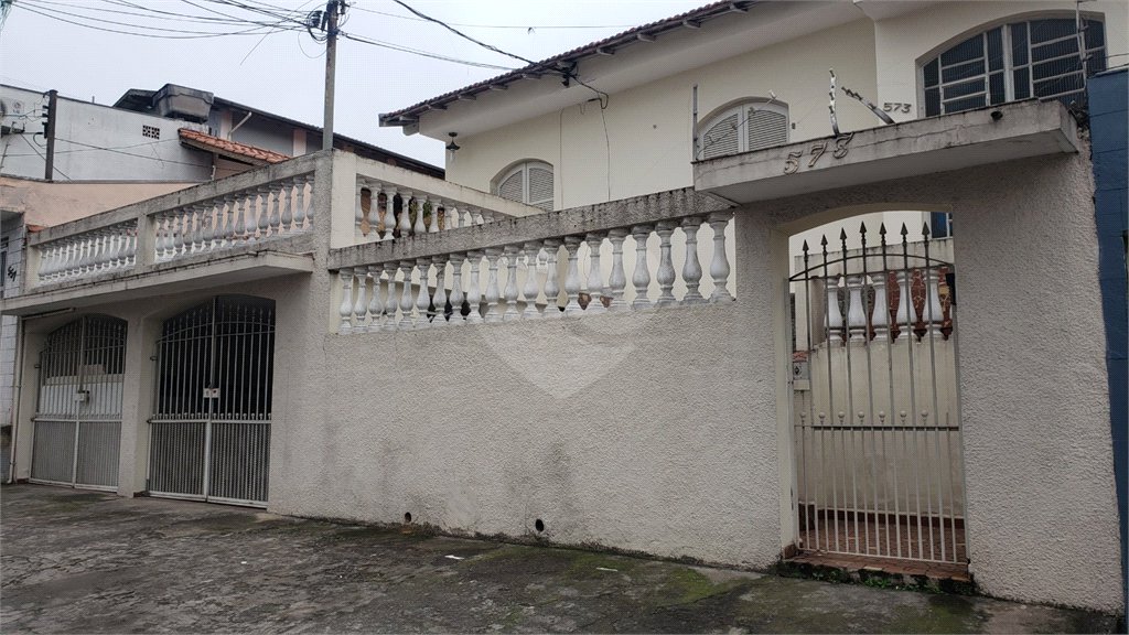 Sobrado à venda com 3 quartos, sendo 1 suíte,  em Jardim Prudência, São Paulo, SP