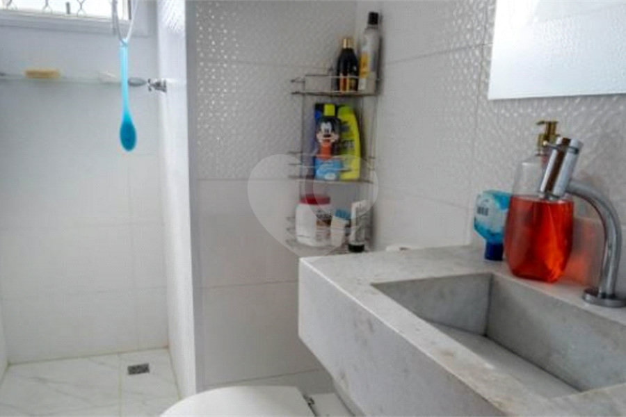 Casa à venda com 2 quartos, sendo 1 suíte, no condomínio Tulipa 3, São Paulo - SP