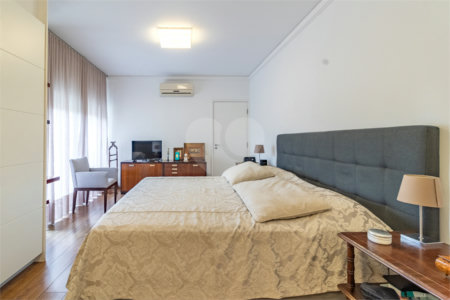 Apartamento à venda com 4 suítes em Vila Mariana, São Paulo, SP