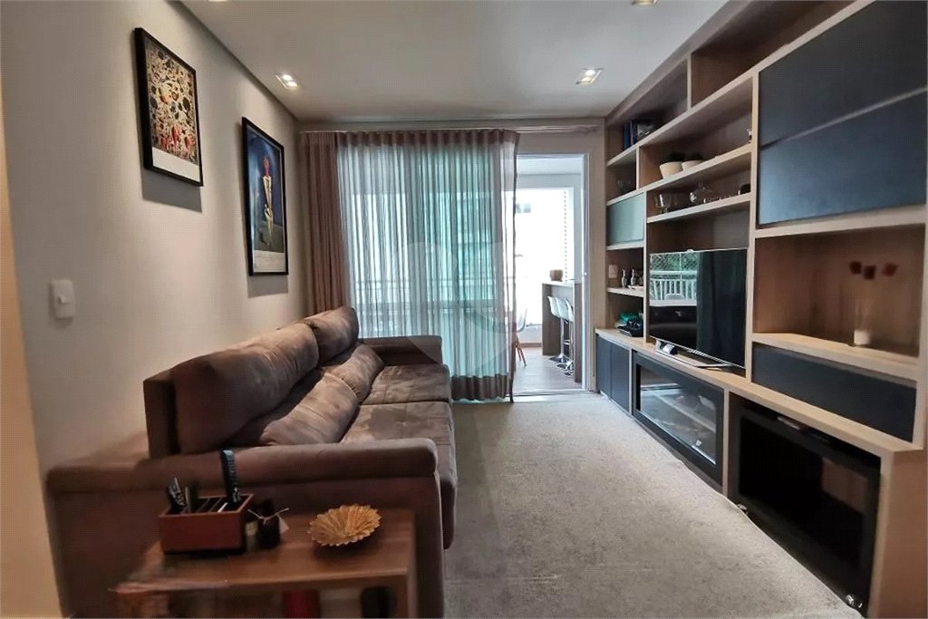 Apartamento à venda com 3 quartos, sendo 1 suíte, em Vila Suzana, São Paulo, SP