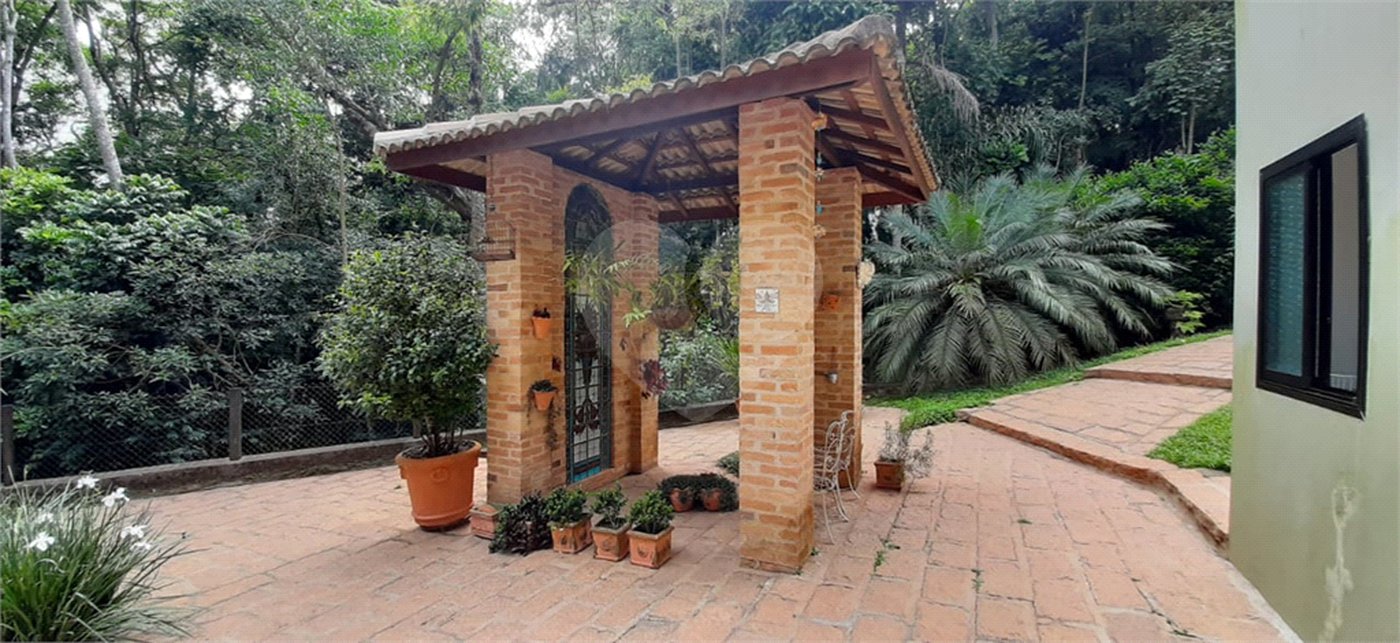 Casa à venda com 2 suítes no condomínio Residencial Cantareira, Mairiporã - SP