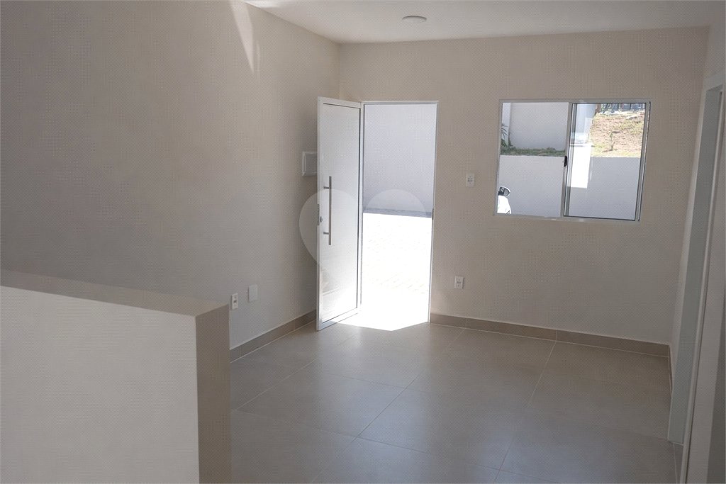 Apartamento à venda com 2 quartos em Lopes de Oliveira, Sorocaba, SP