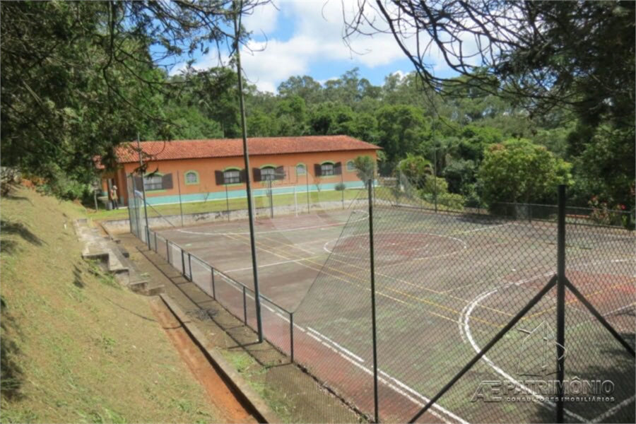 Casa à venda com 5 quartos, sendo 1 suíte, em Portal das Acácias, Santana de Parnaíba, SP