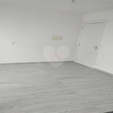 Apartamento à venda com 2 quartos em Guaiaúna, São Paulo, SP