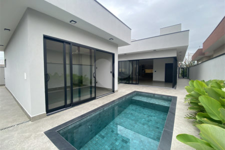 Casa à venda com 3 suítes no condomínio Portal dos Bandeirantes, Salto - SP
