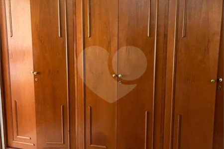 Casa à venda com 6 quartos, sendo 3 suítes, em Chácara Malota, Jundiaí, SP