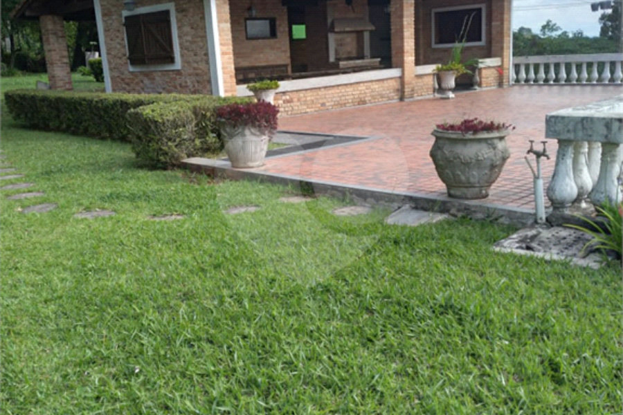Casa à venda com 5 quartos, sendo 3 suítes, em Serra da Cantareira, Mairiporã, SP