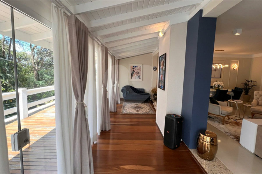 Sobrado à venda com 3 quartos, sendo 1 suíte, em Tremembé, São Paulo, SP