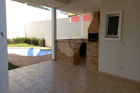 Casa à venda com 3 quartos em Bosque, Vinhedo, SP