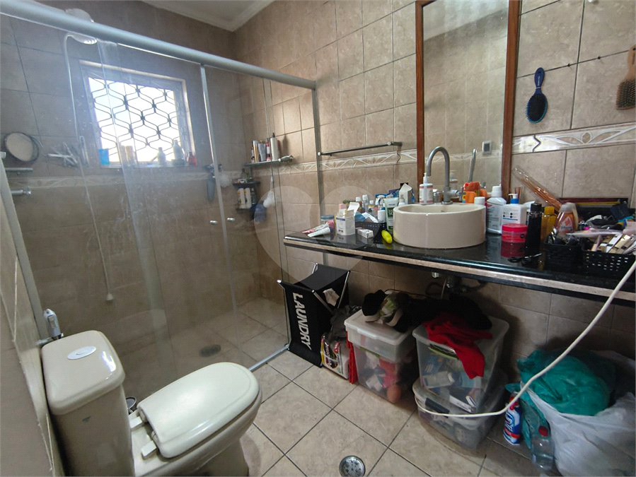 Sobrado à venda com 8 quartos, sendo 2 suítes, em Parada Inglesa, São Paulo, SP